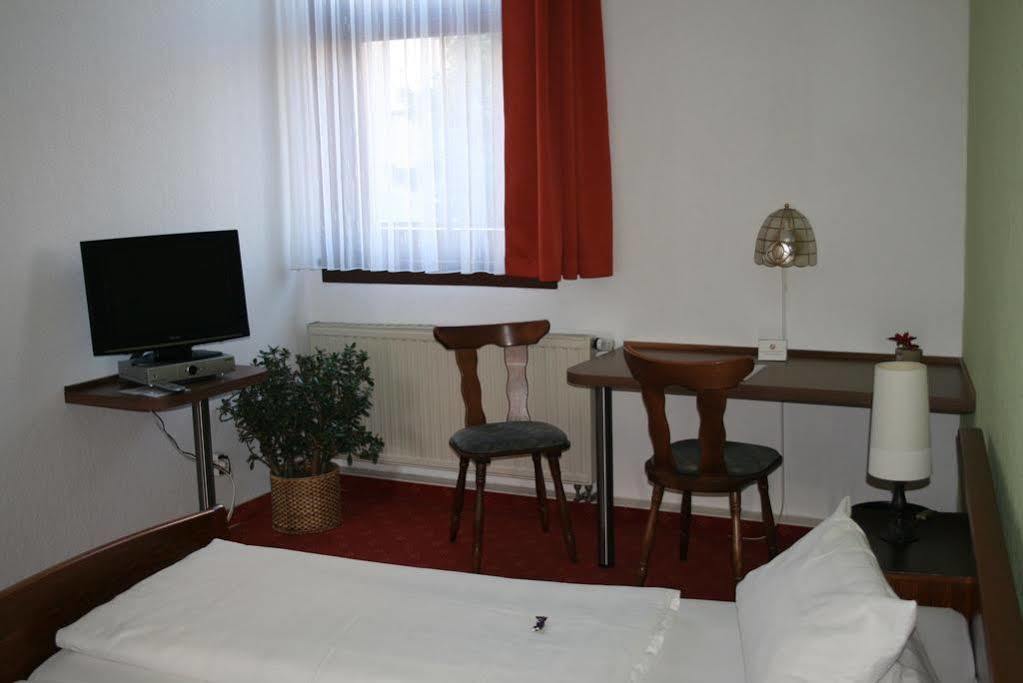 Landgasthof & Hotel Krone Eischleben Ichtershausen Ngoại thất bức ảnh