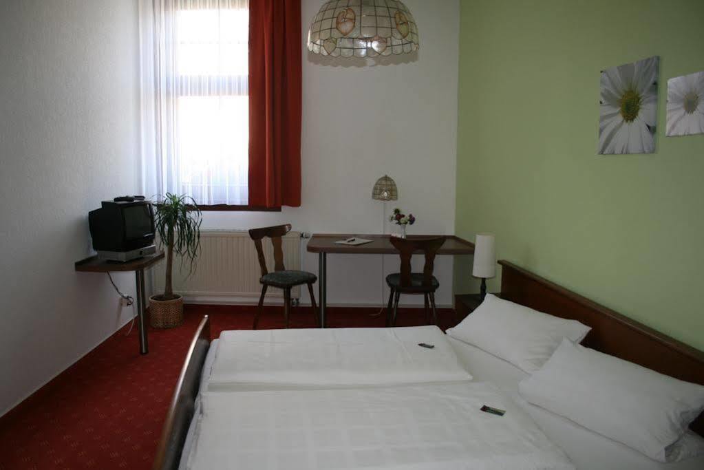 Landgasthof & Hotel Krone Eischleben Ichtershausen Ngoại thất bức ảnh