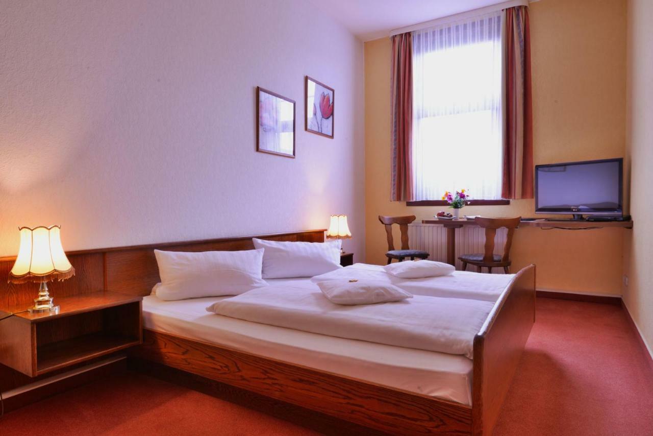 Landgasthof & Hotel Krone Eischleben Ichtershausen Ngoại thất bức ảnh
